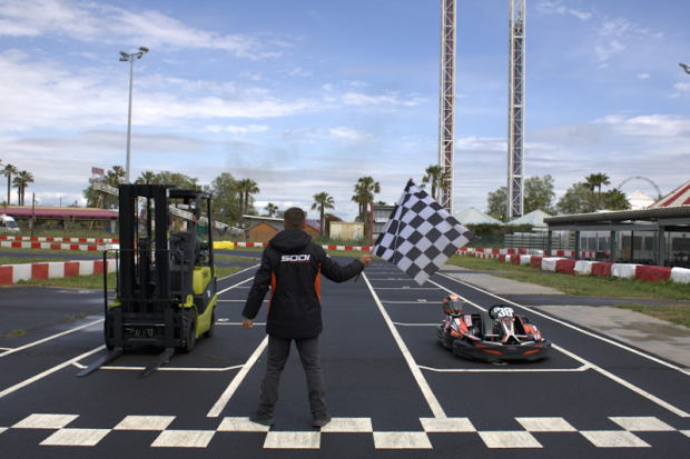 LIVRAISON POUR UN KARTING